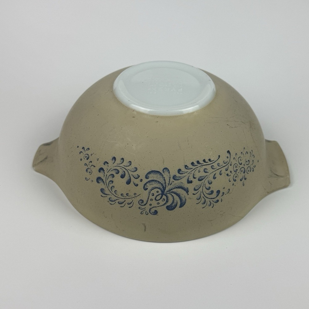 Vintage PYREX HOMESTEAD Cinderella Mixing Bowl #443‎ (2.5 Qt)